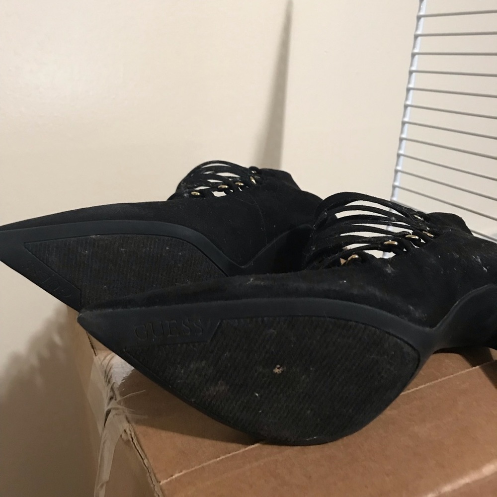 GUESS ZIP BACK SHOES - Picture 3 of 8